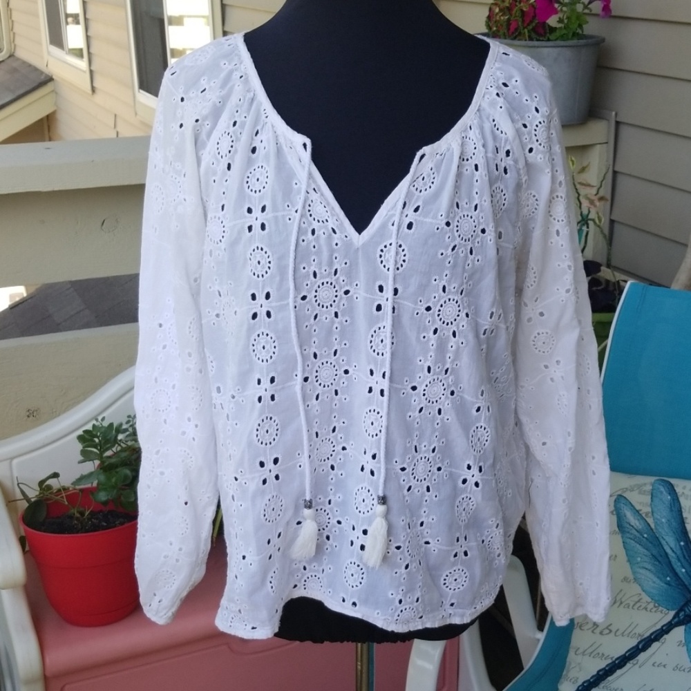 HP! Lovestitch L White Boho Lace Peasant Blouse